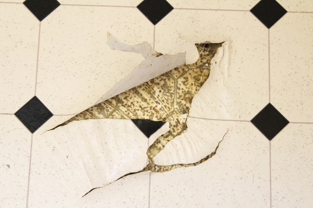 How to Remove Vinyl Flooring Removing Old Linoleum Floors, Glue